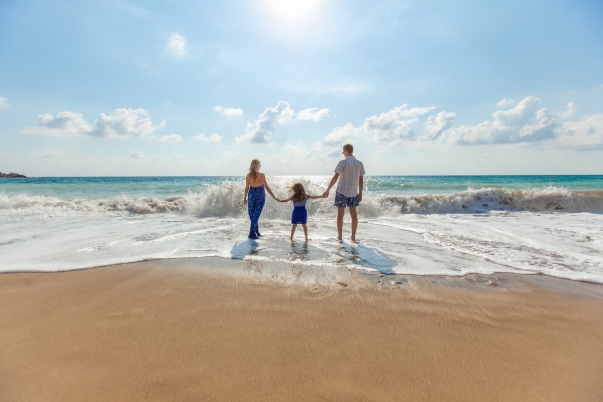 Welche Reiseversicherungen sind für den Familienurlaub empfehlenswert?